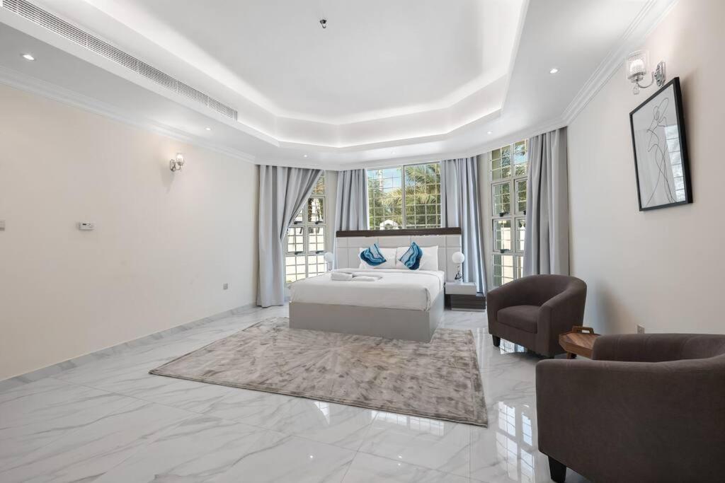 Villa Luxury Emirates Private In Jumeirah