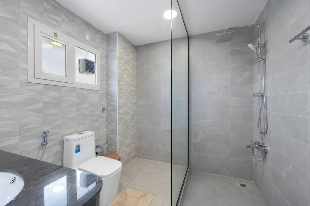 Luxury Emirates Private In Jumeirah * Dubai