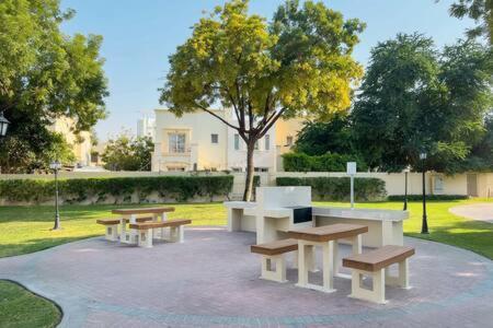 Frank Porter - The Springs 8 Villa Dubai