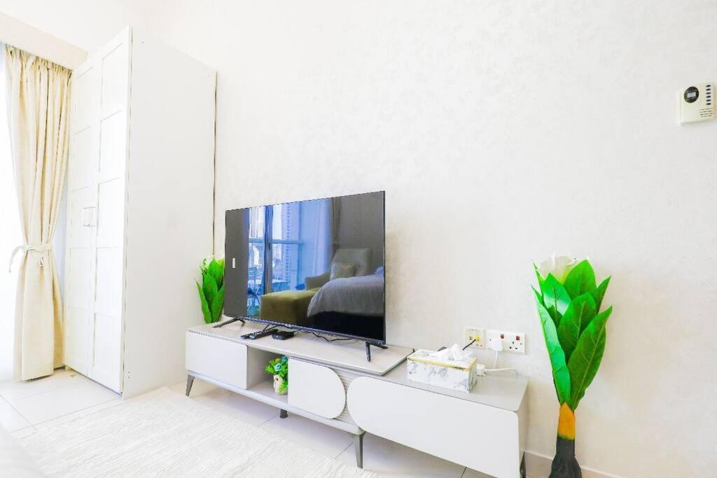 Apartment Elegant With Marina View Dubai