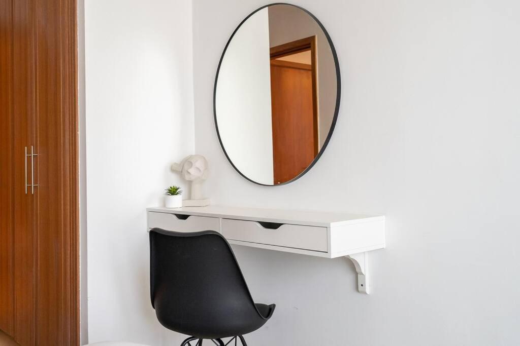 Havn -1 Bedroom With Marina View Apartment *
