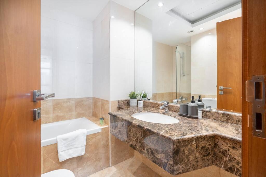 Havn -1 Bedroom With Marina View Dubai