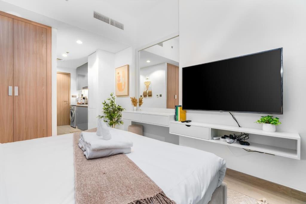 Apartment Studio - Pool - Gym - Wi-fi - 12min From Downtown - Azizi Riviera 26