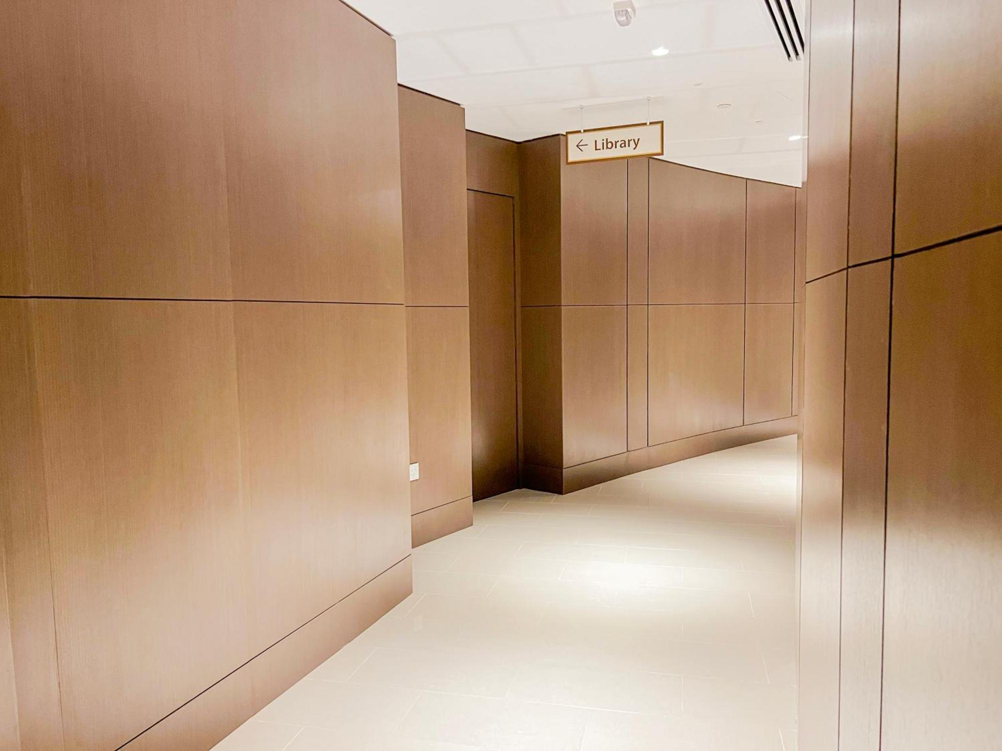 Downtown Luxury - Stunning Burj Khalifa & Sea View - 5 Minutes Walk To Mall