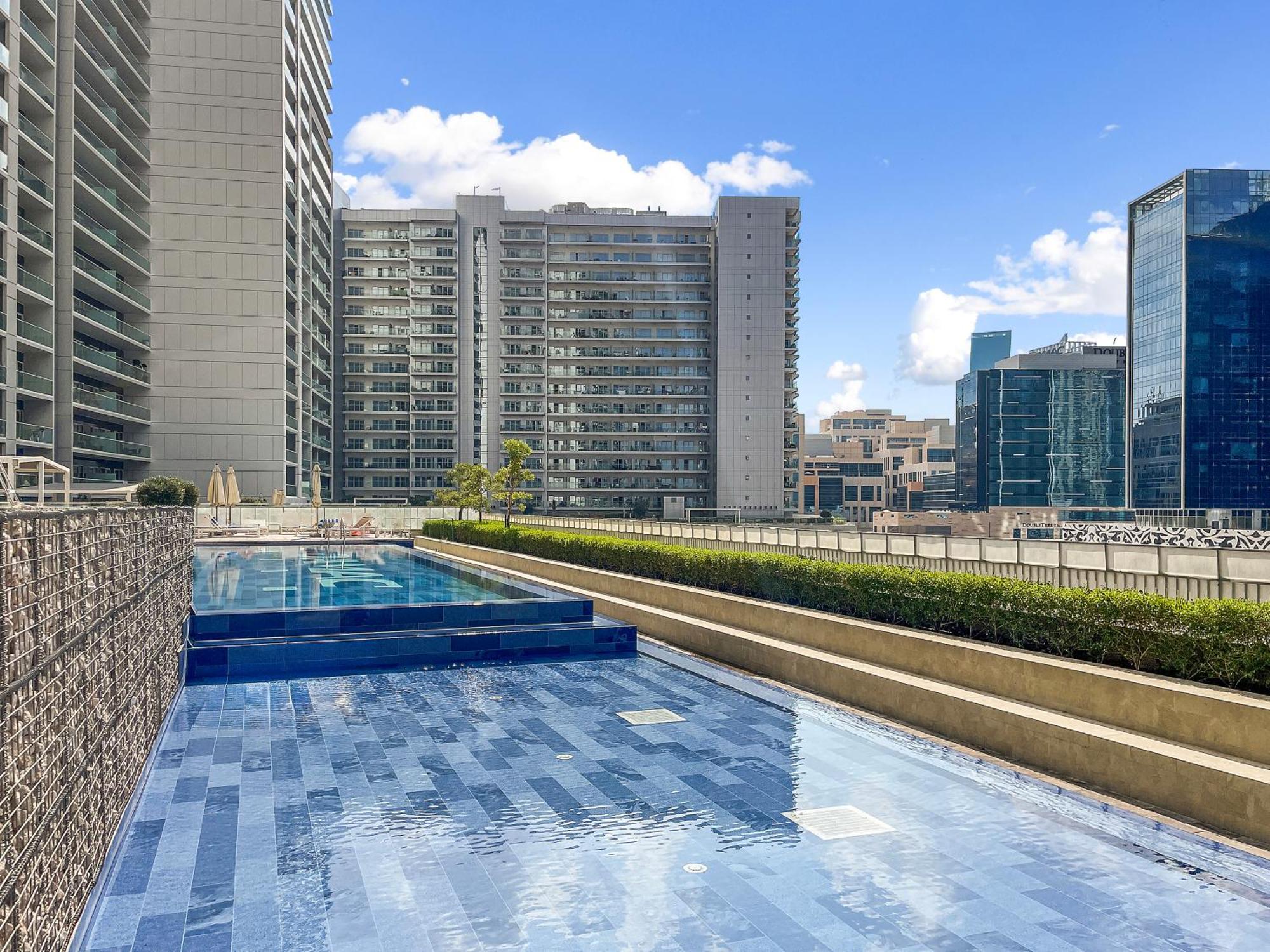 1bhk Canal View Near Mall Dubai