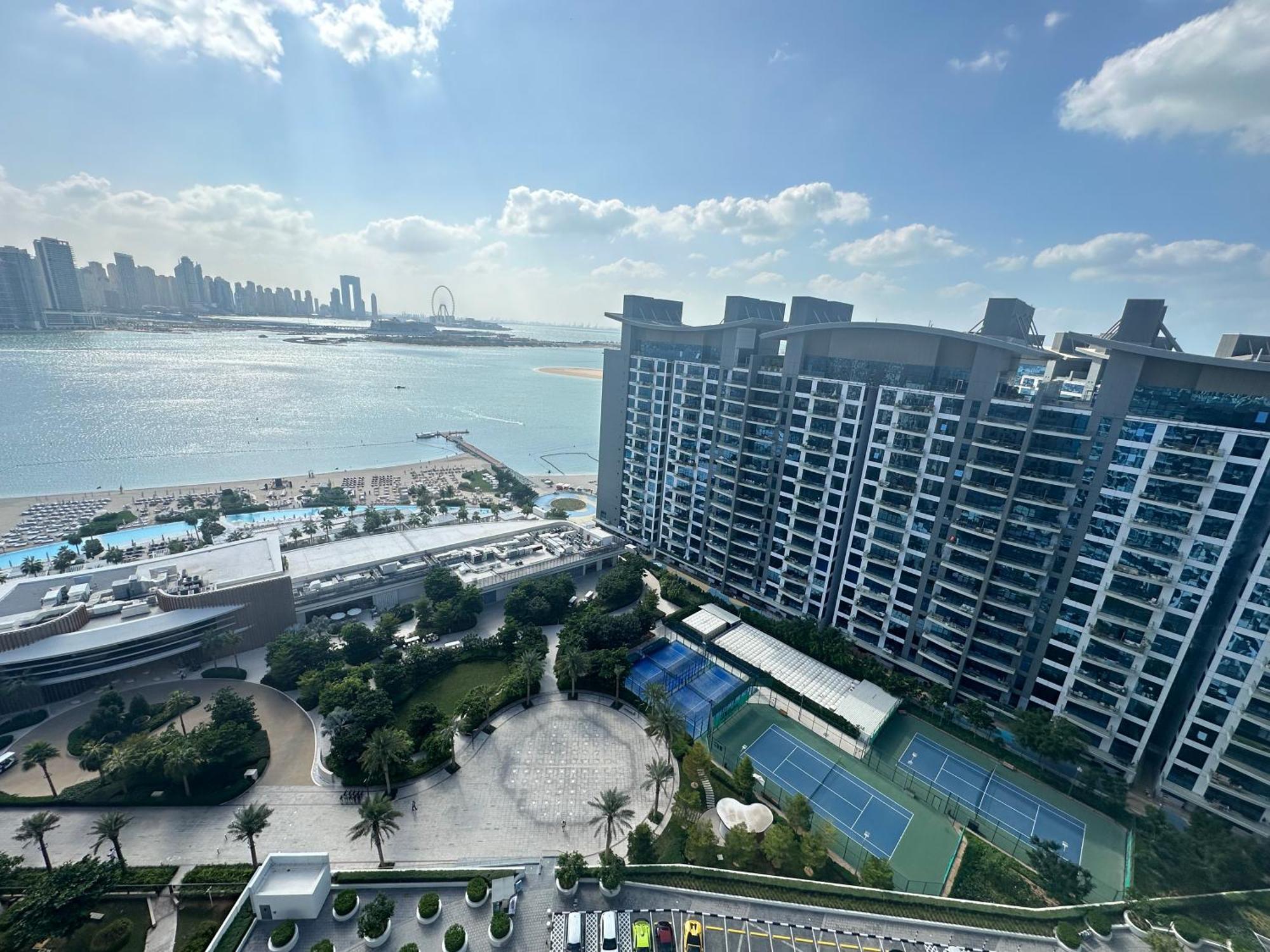 Beachfront Haven Apartment Dubai
