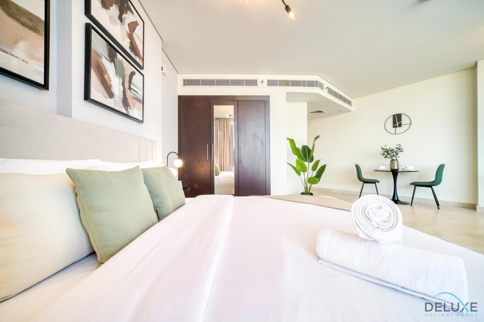 Grand At Sky Gardens Difc By Deluxe Homes *