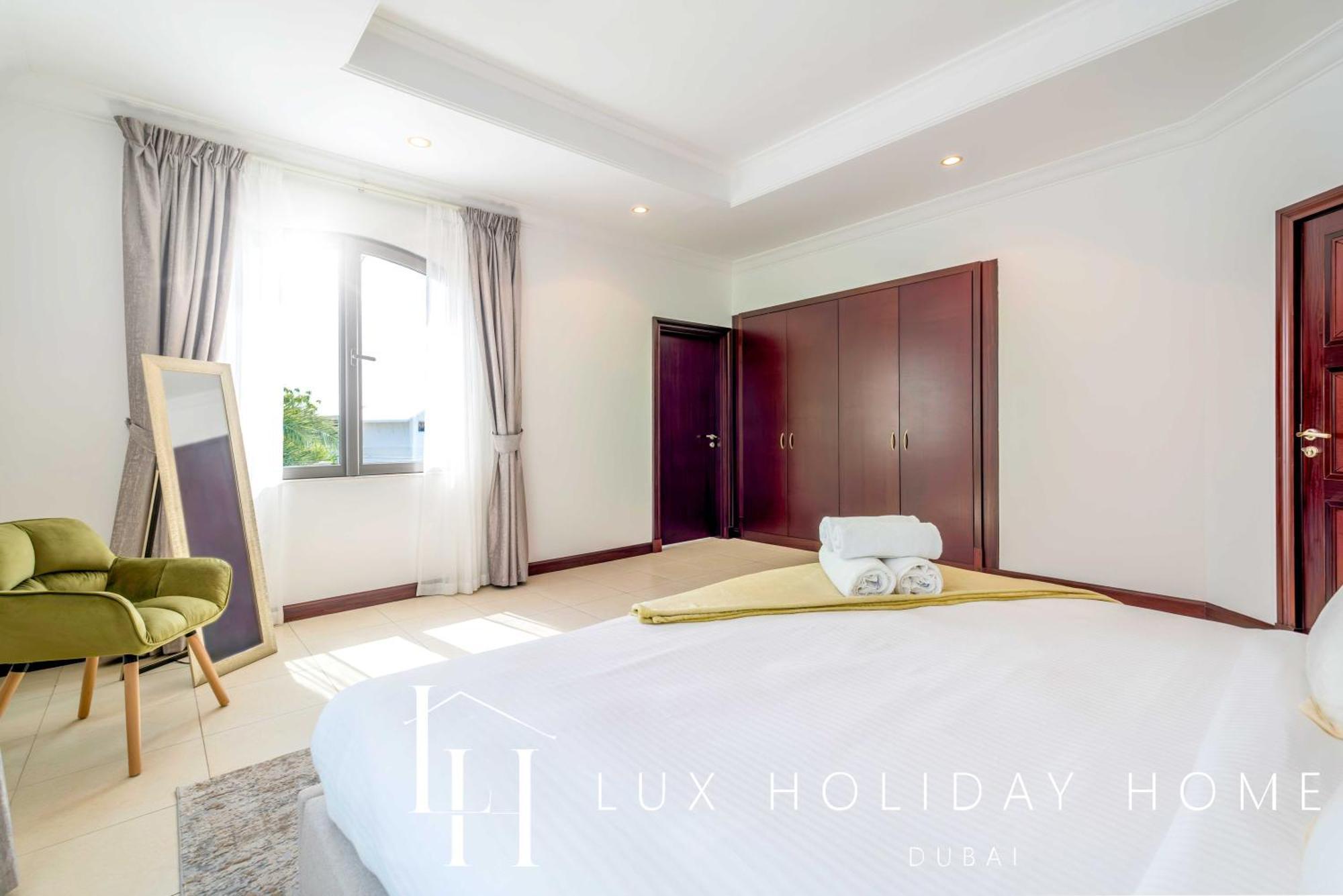 Lux The Ultimate Island Palm Pousada Dubai