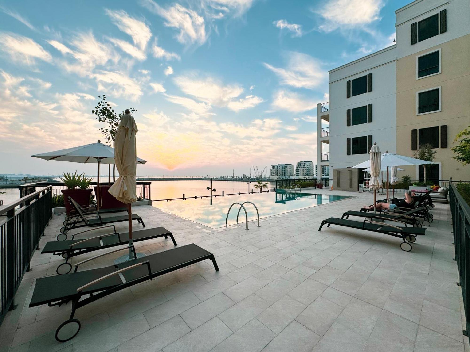 Beautiful Sea View 1 Bed At La Mer,
