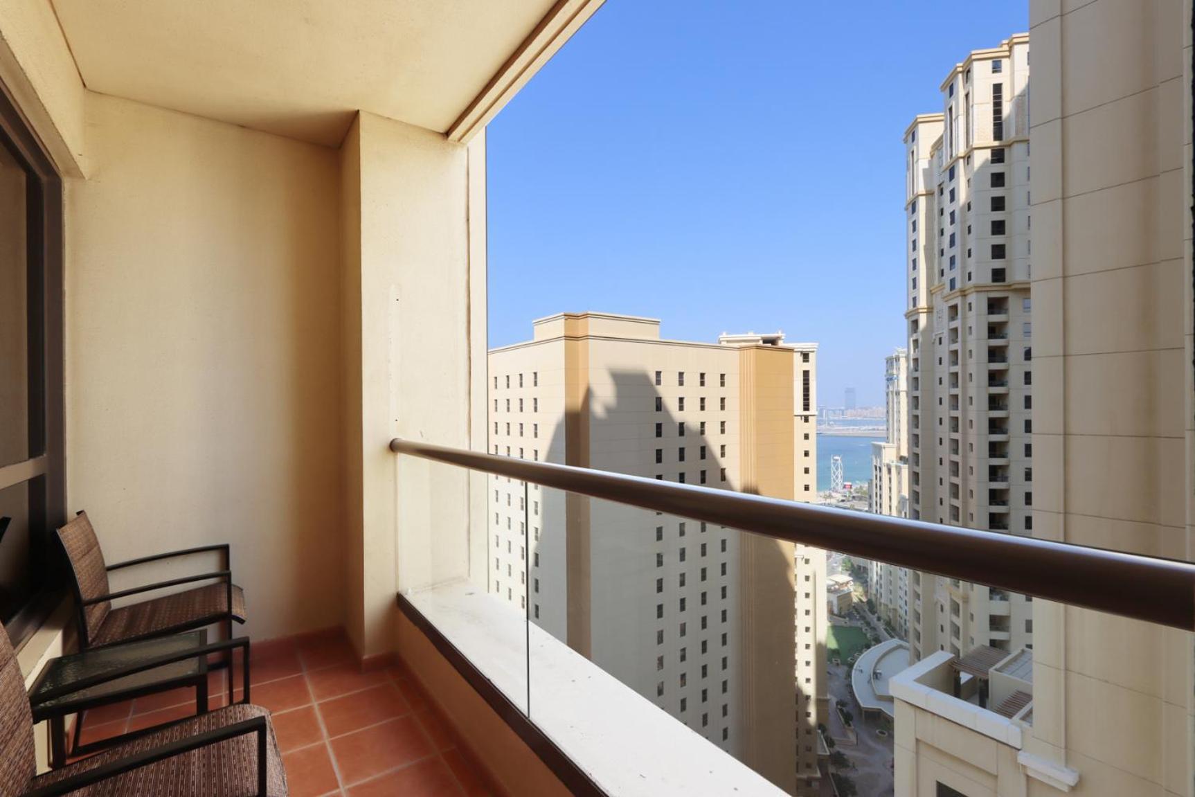 Livbnb - 3+1 In Jbr, Close To W/ Ain View Apartment *