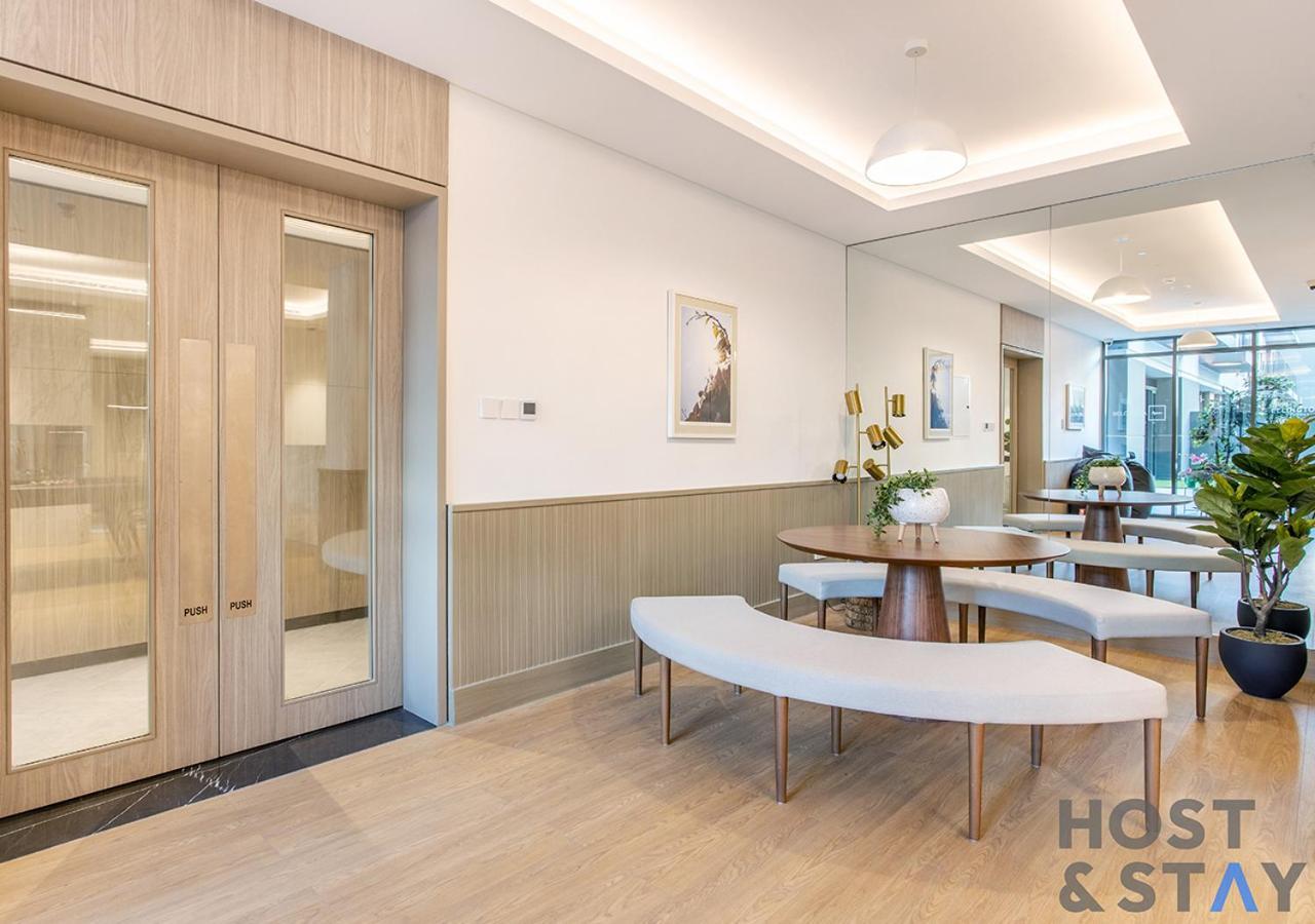 Unique 1br In Belgravia Square, Jvc - Host & * Dubai