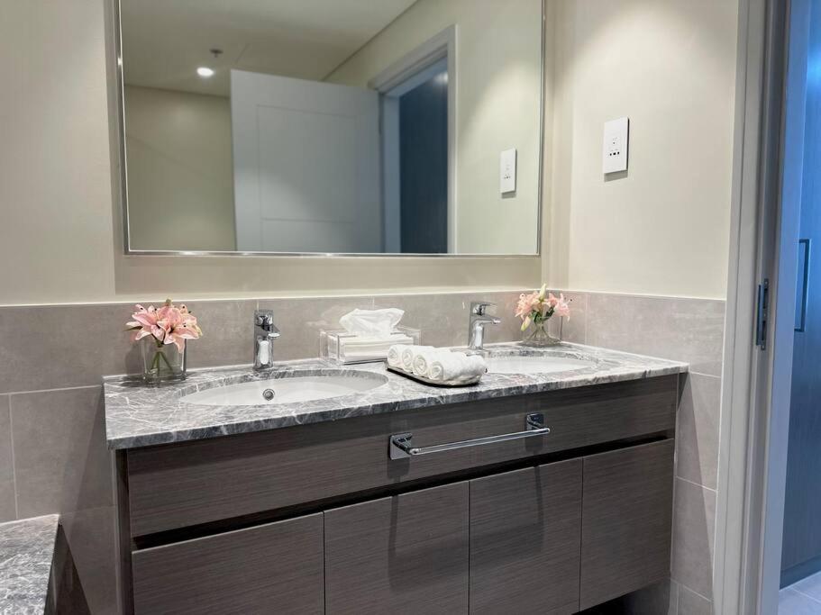 Elite Downtown Apartment