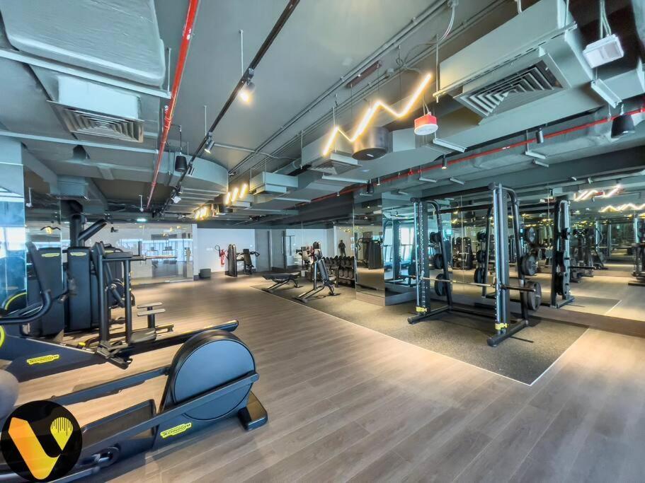 Vogue Sterling East Near Mall & Burj Khalifa *