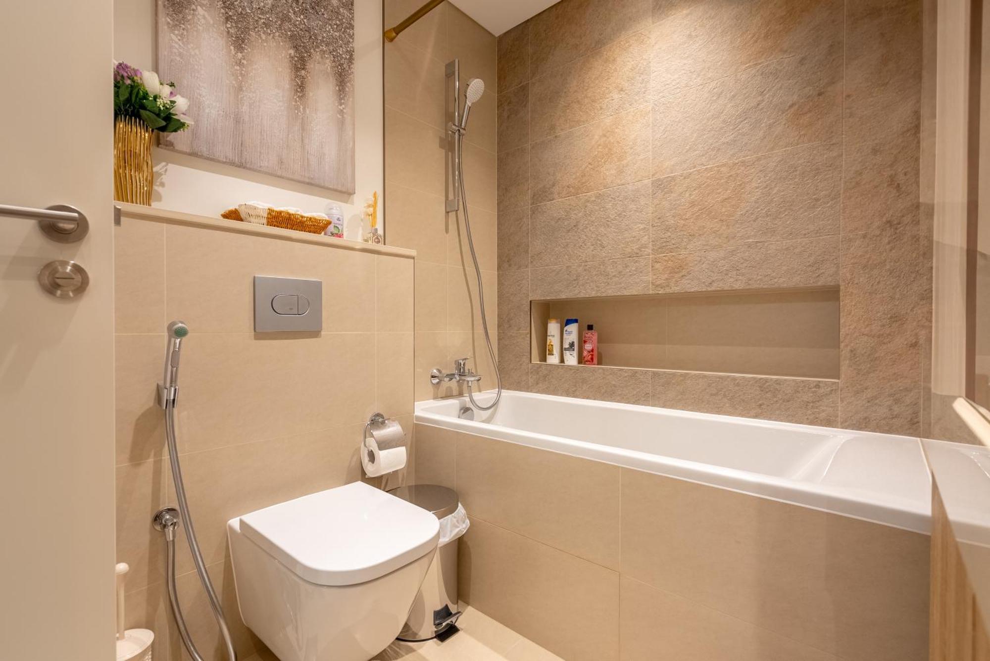 Super Luxury Elevated 2 Bedroom Full Burj Khalifa View Apartment Dubai