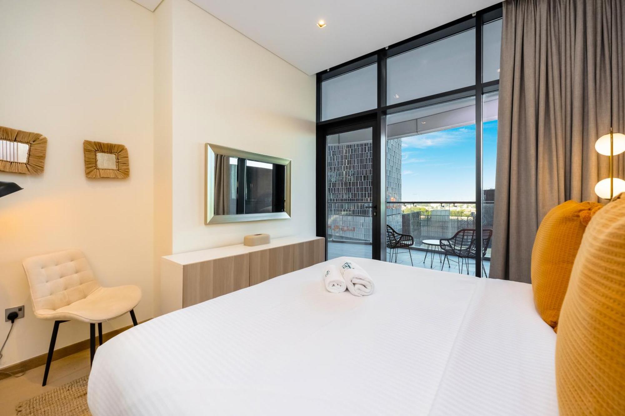Fam Living - Rp Heights - 3 Mins Walk To Burj Khalifa & Mall Downtown * Dubai
