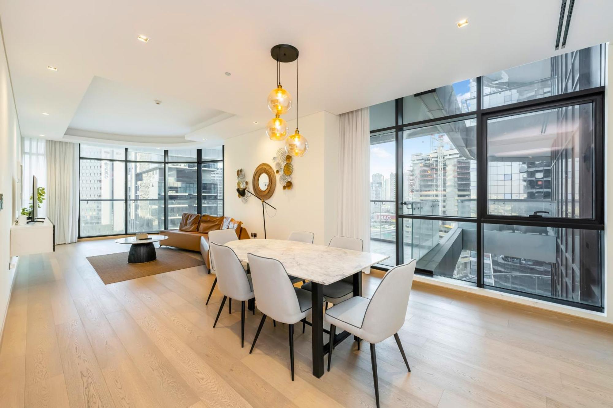 Fam Living - Rp Heights - 3 Mins Walk To Burj Khalifa & Mall Downtown * Dubai