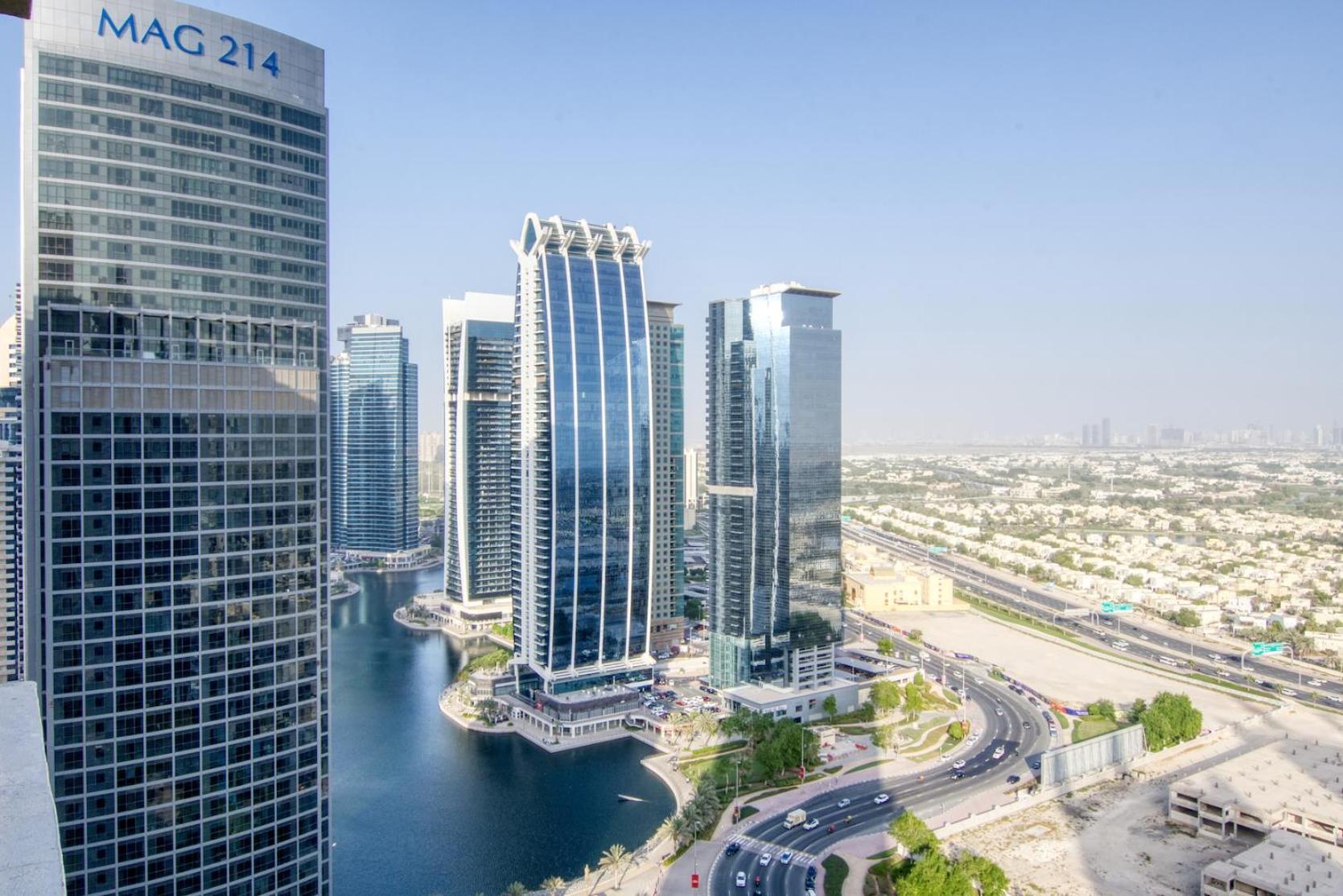 Premium 1bhk Near Metro Station Marina & Jbr Apartment *