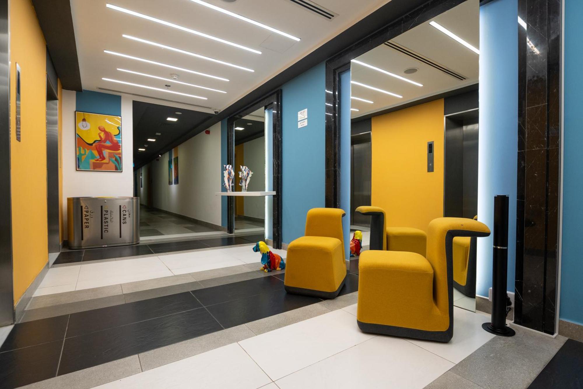 Izzzi Life Mint Aparthotel Dubai