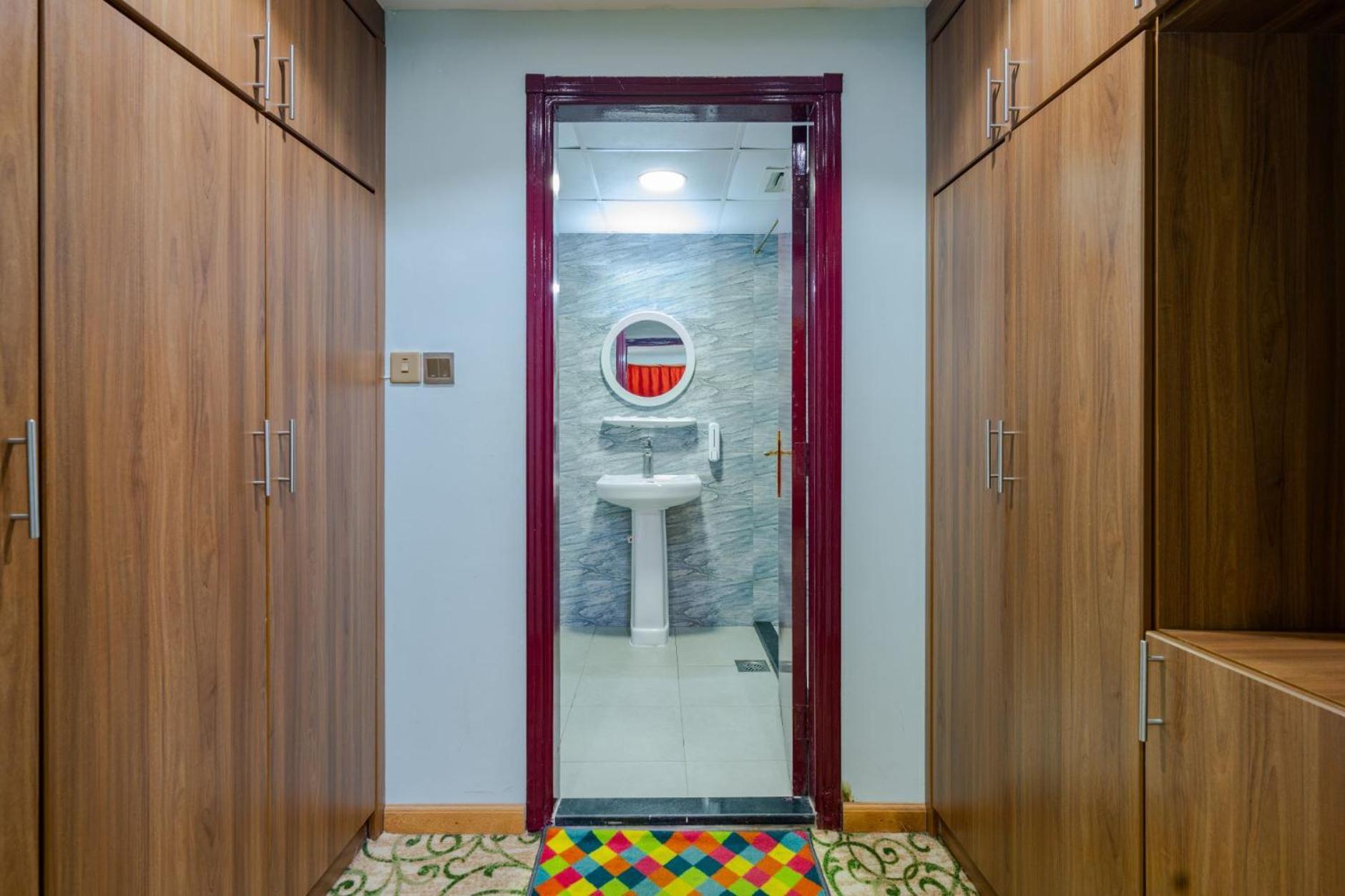 Otel Tanha *