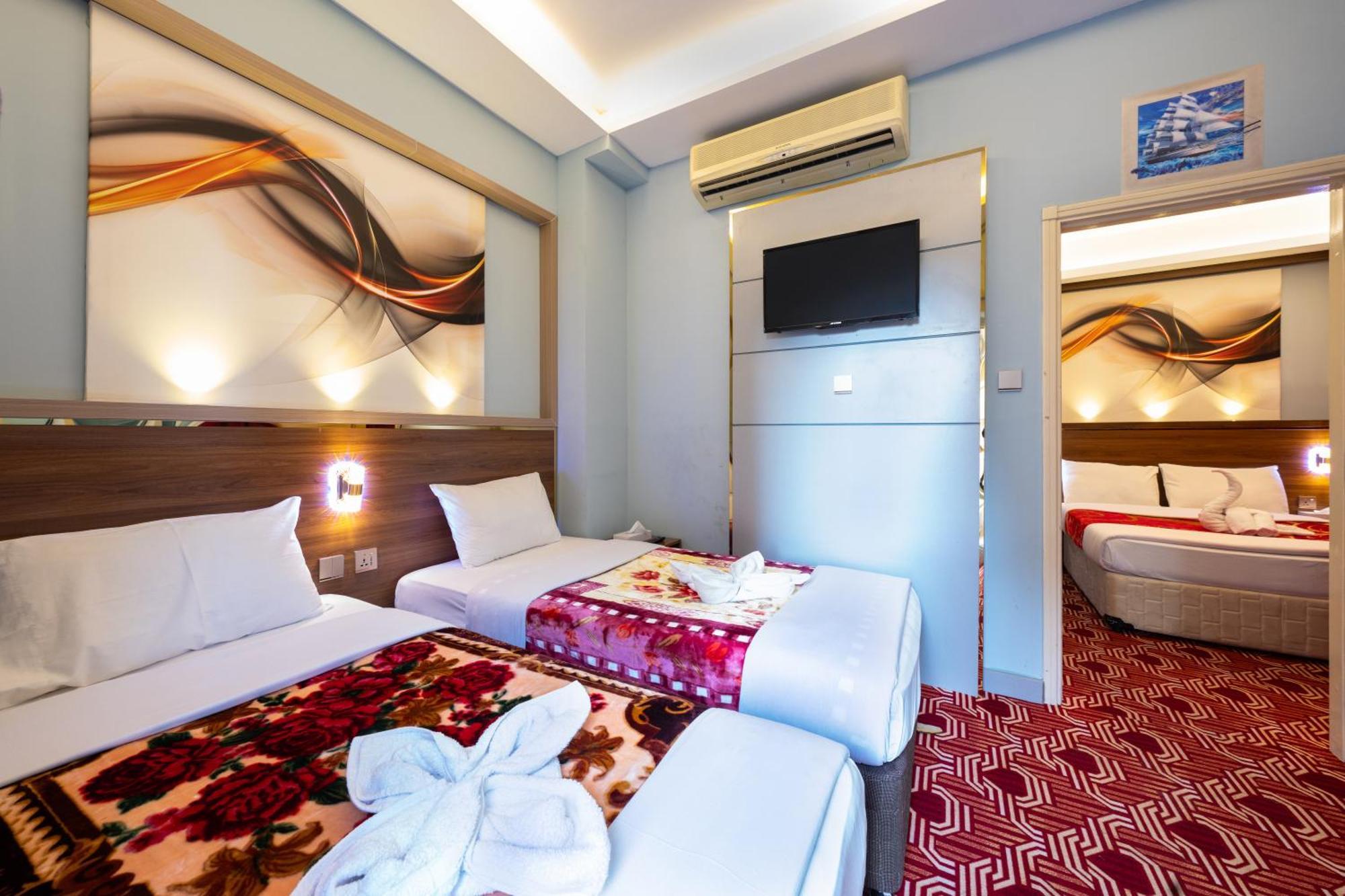 Tanha Otel