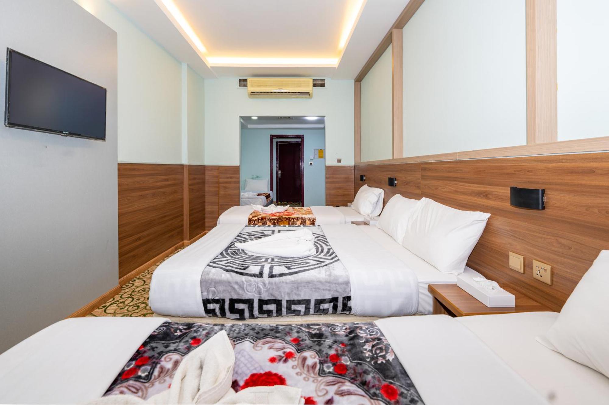Tanha Otel *