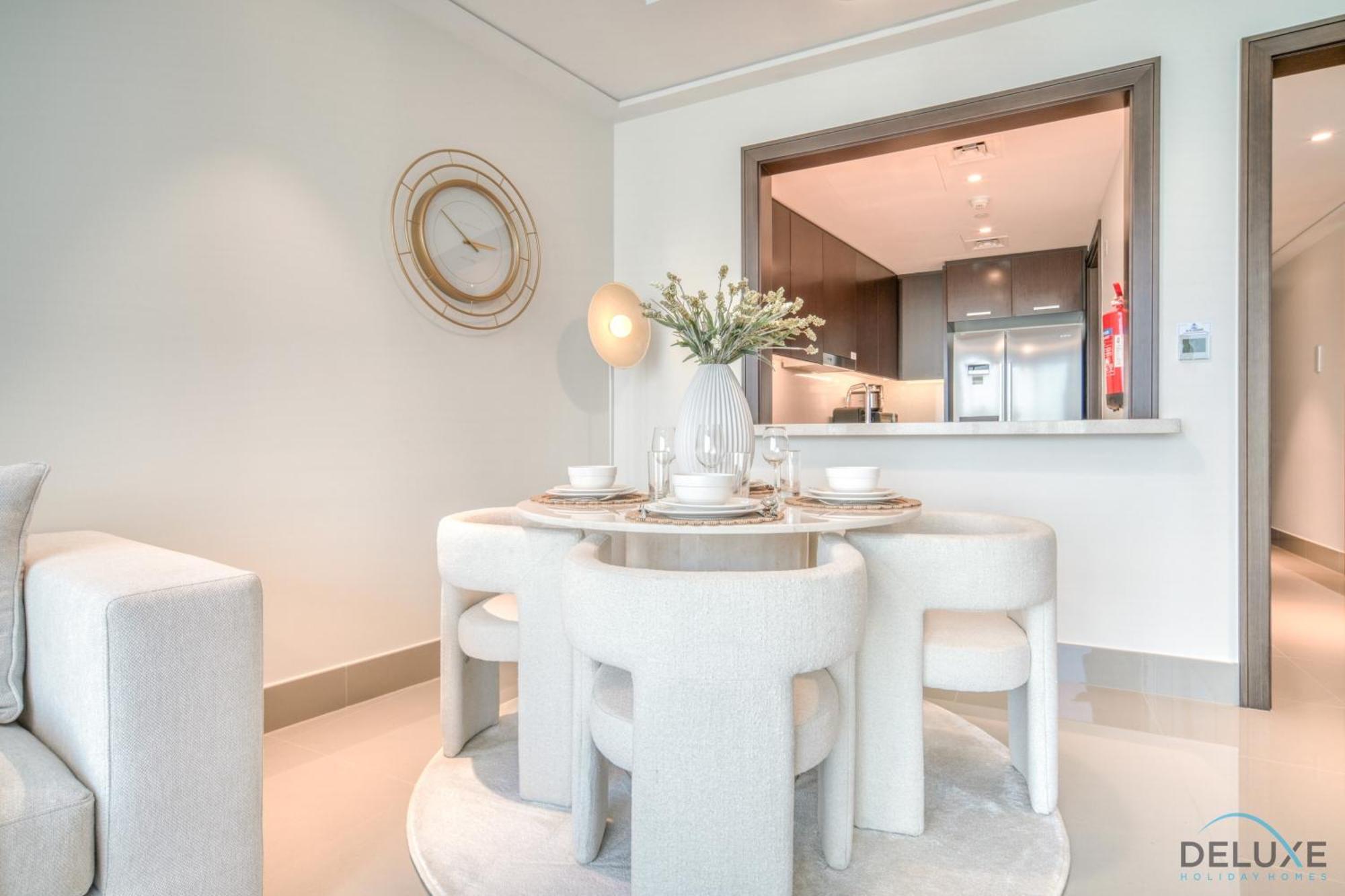 Plush 2br At Grand Opera Downtown By Deluxe Homes Apartamento Dubai