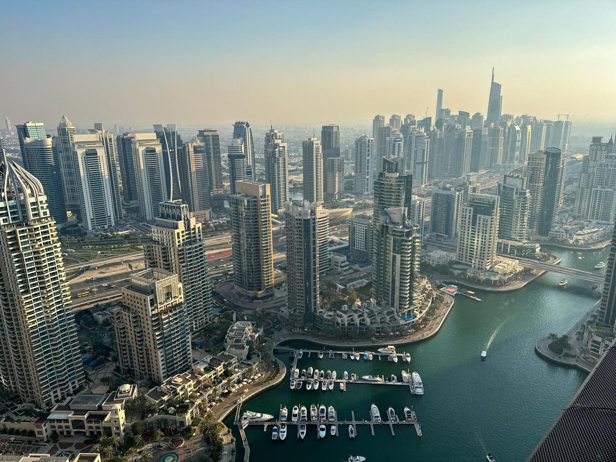Luxury 2 Bedroom With Full Marina View And Skyline Apartment *