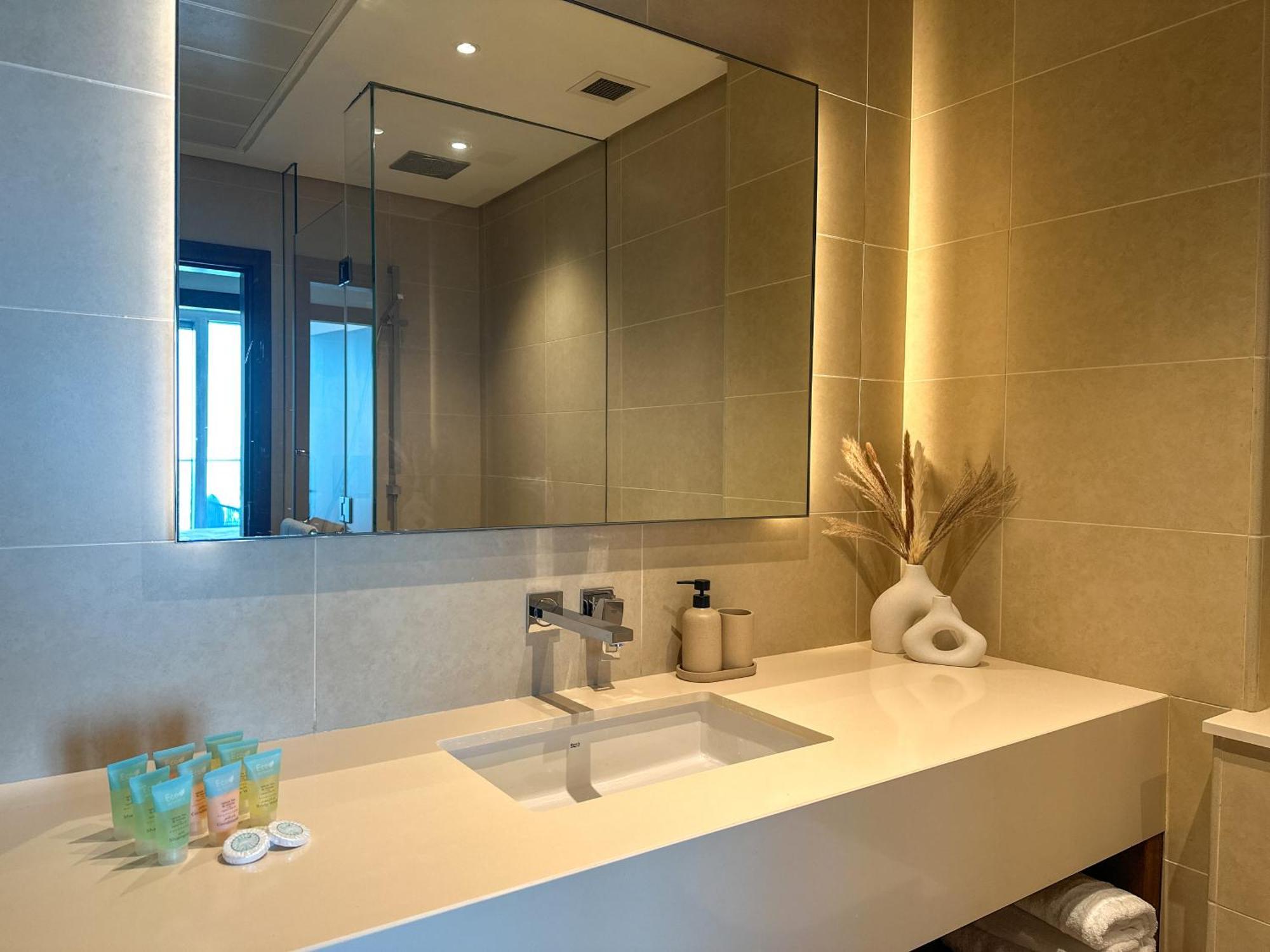 Luxury 2 Bedroom With Full Marina View And Skyline Apartment Dubai