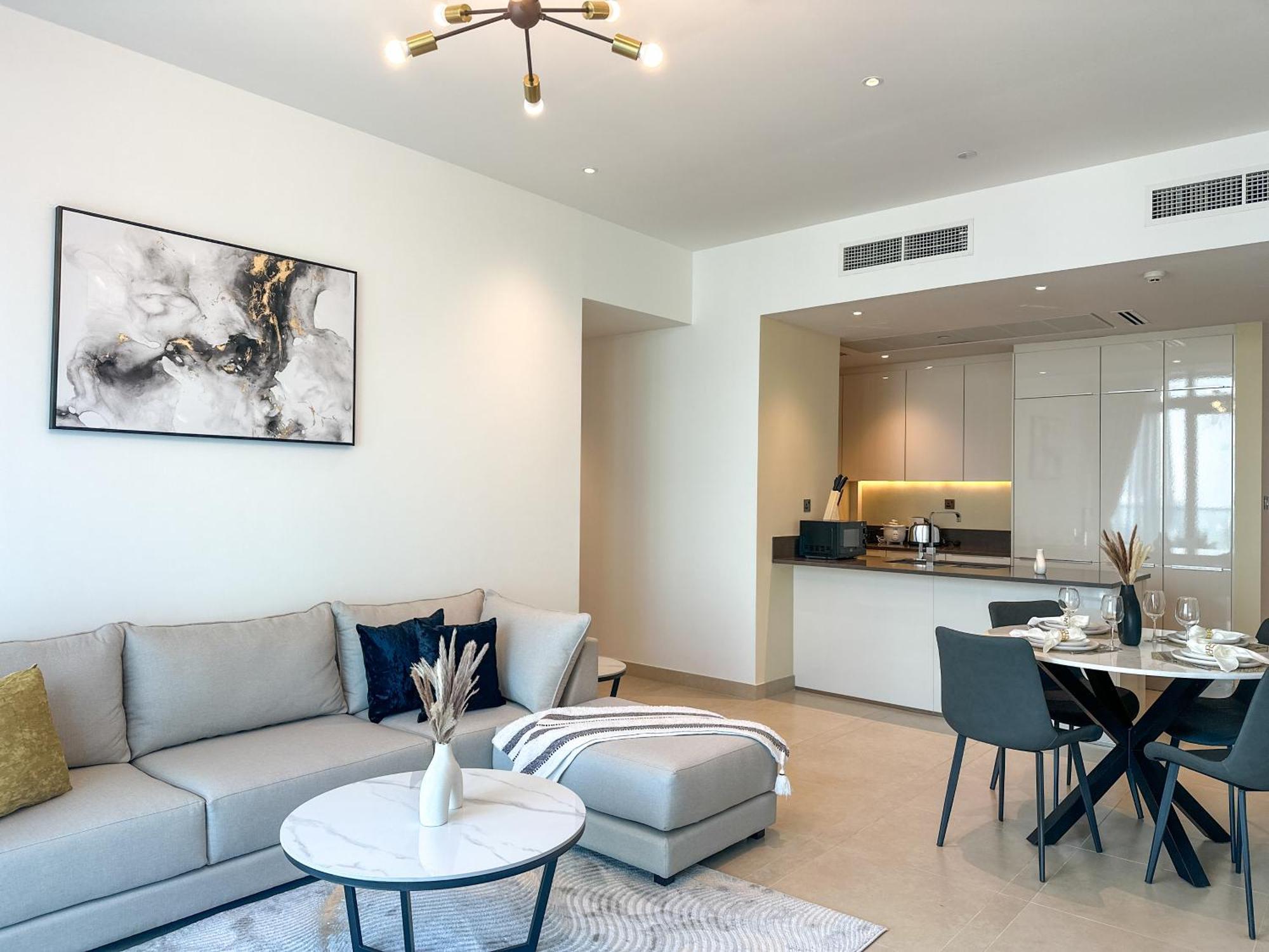 Luxury 2 Bedroom With Full Marina View And Skyline Apartment