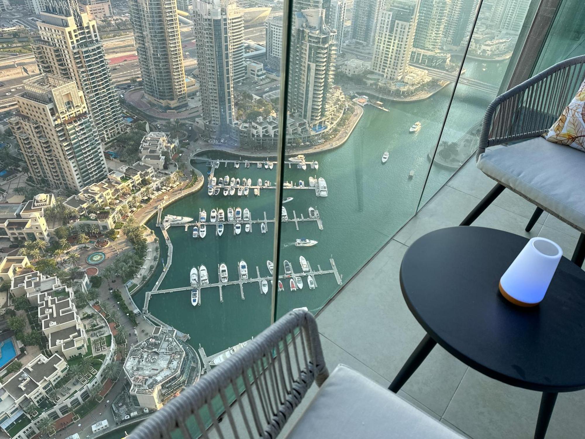 Luxury 2 Bedroom With Full Marina View And Skyline Apartment