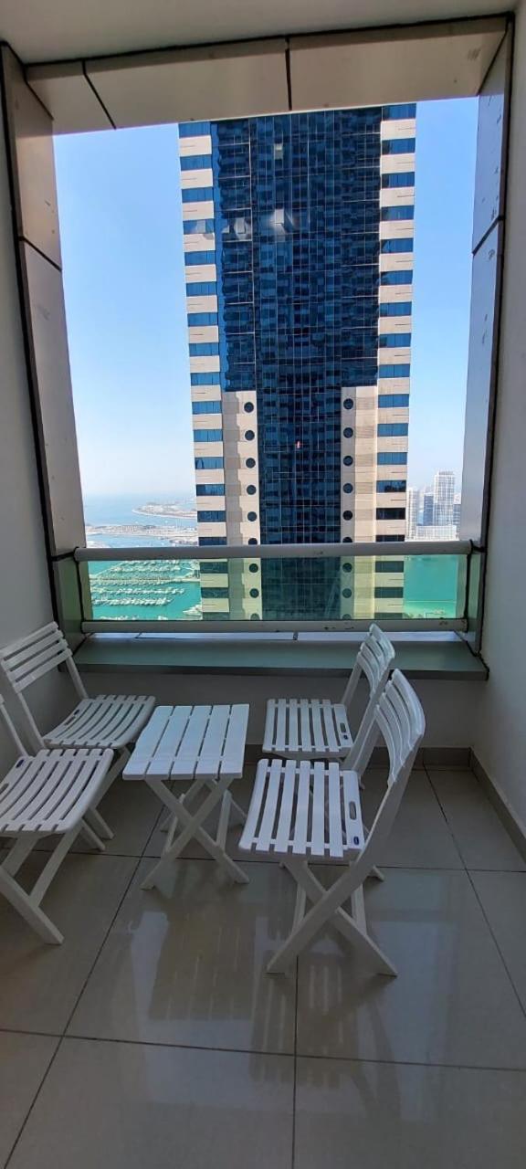 A Perfect Place For Tourists And Travelers Apartment *