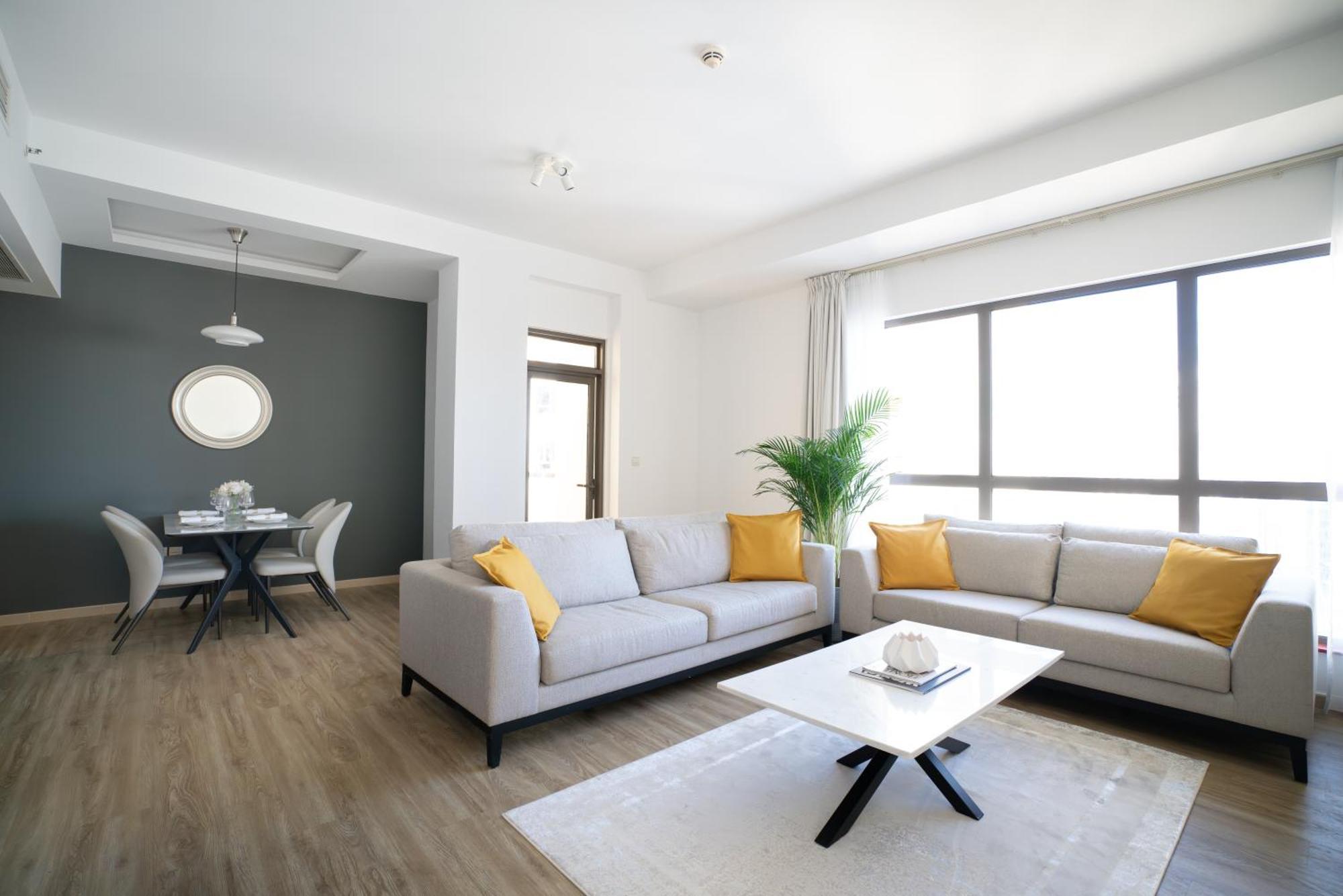 Gma Amwaj 2br Sea View High Floor Apartment