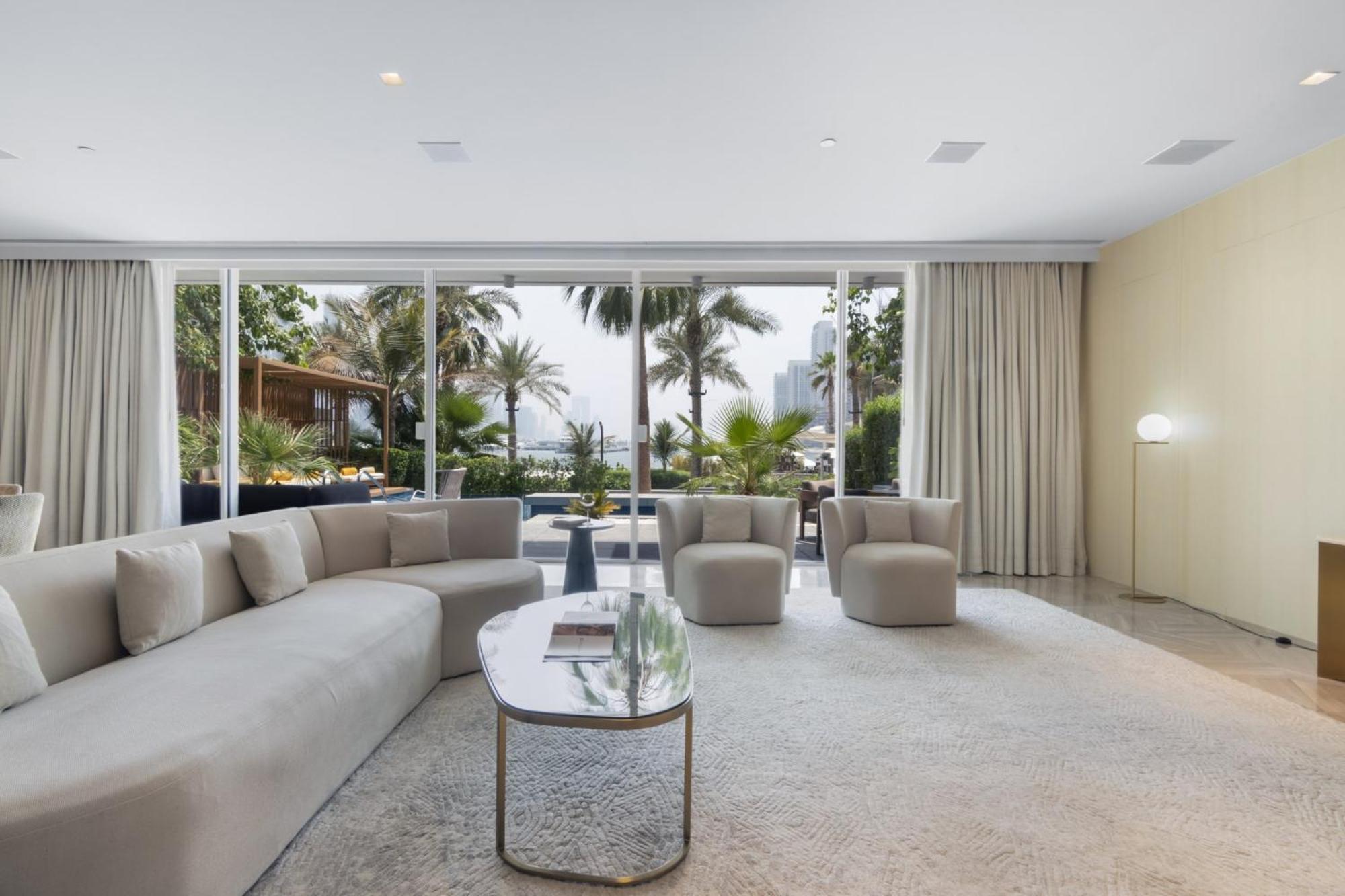 Five Palm Luxury Villa: Beachfront Retreat With Private Pool And Panoramic Views Villa