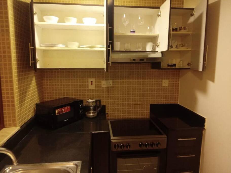 1bedroom Luxury By Mamzar Apartment