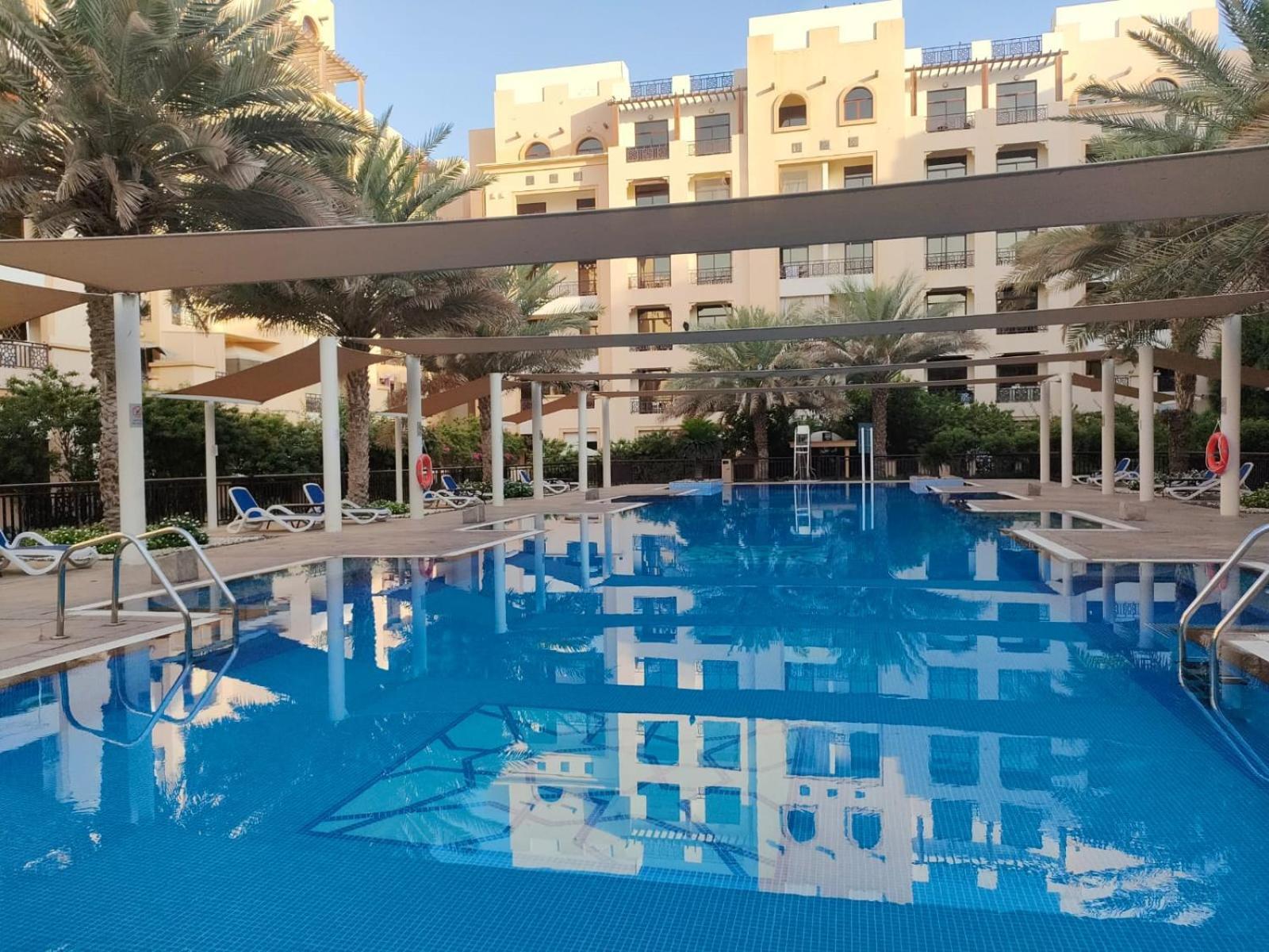 1bedroom Luxury By Mamzar Apartment
