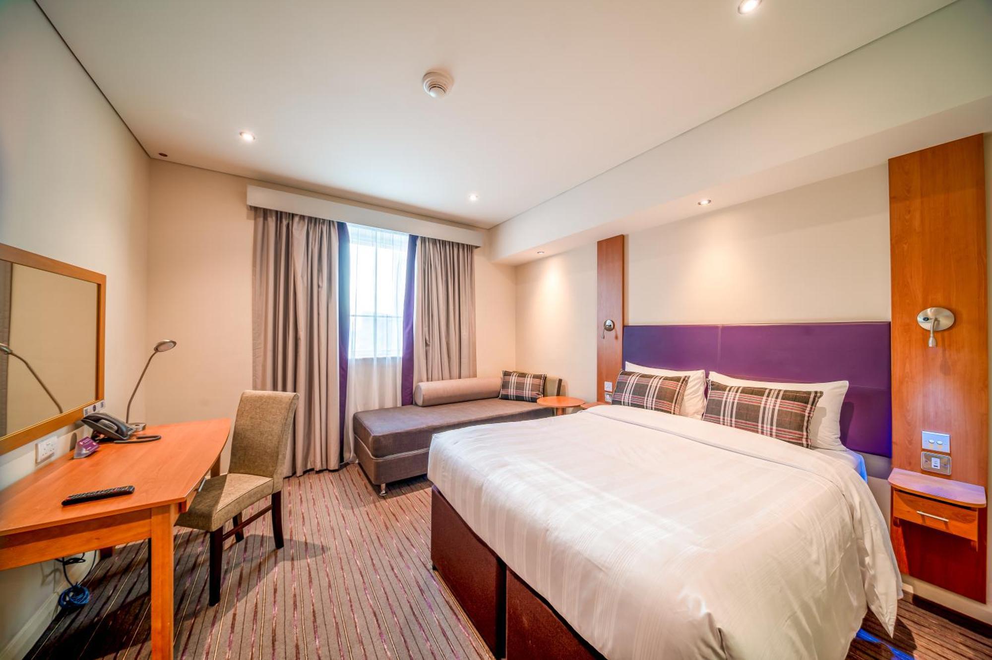 Hotel Premier Silicon Oasis 3*
