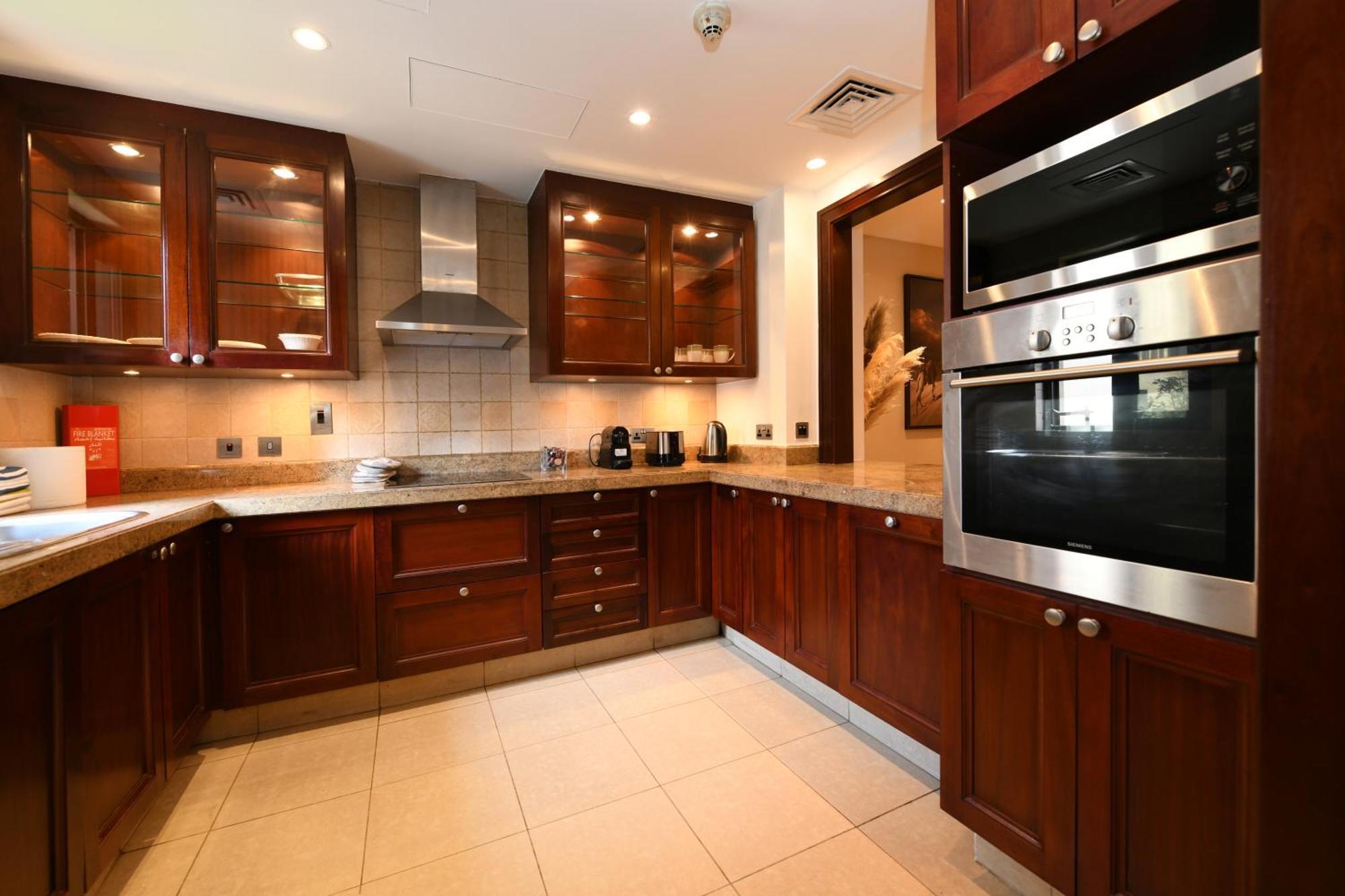 Downtown Gem - 2br Near Mall And Burj Khalifa Apartment *