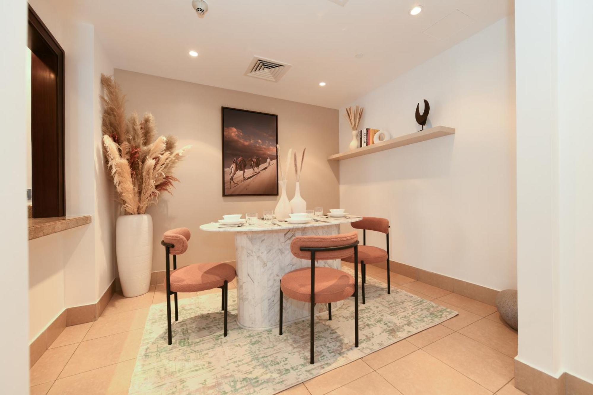Downtown Gem - 2br Near Mall And Burj Khalifa Apartment *