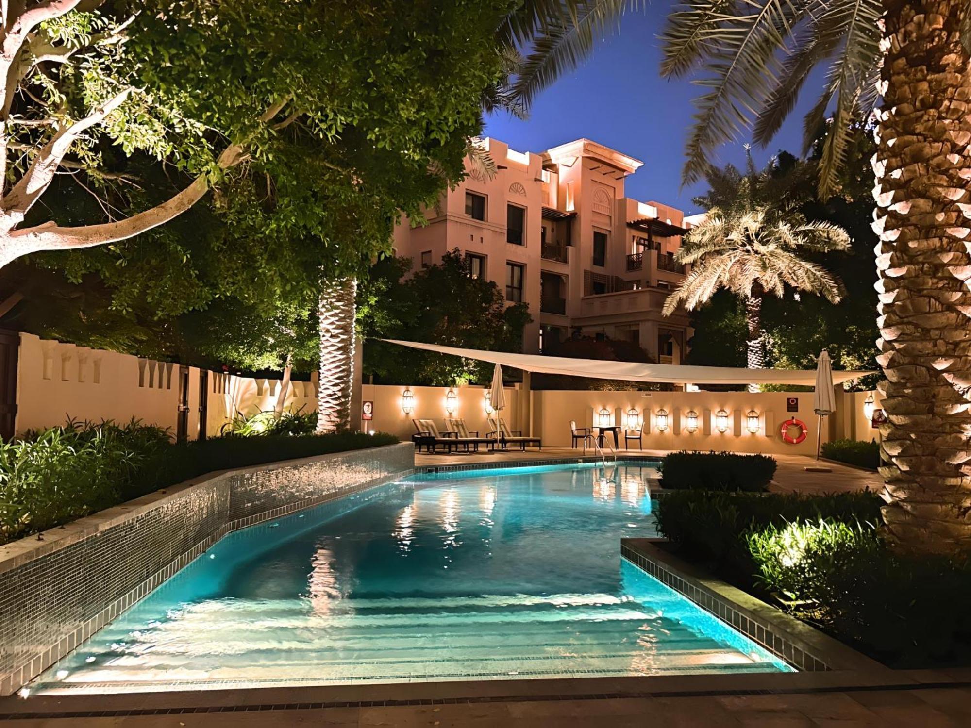 Apartment Downtown Gem - 2br Near Mall And Burj Khalifa