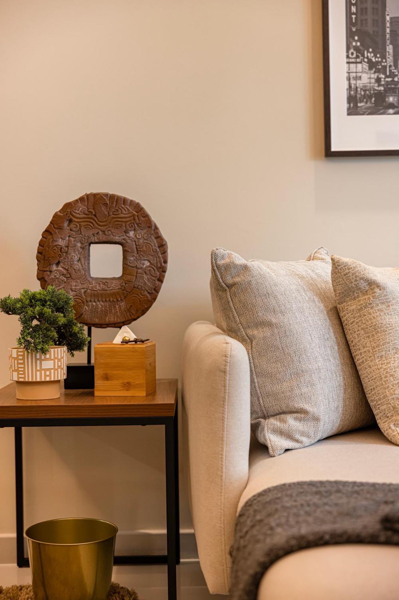 Stylish 2br At Paramount Midtown