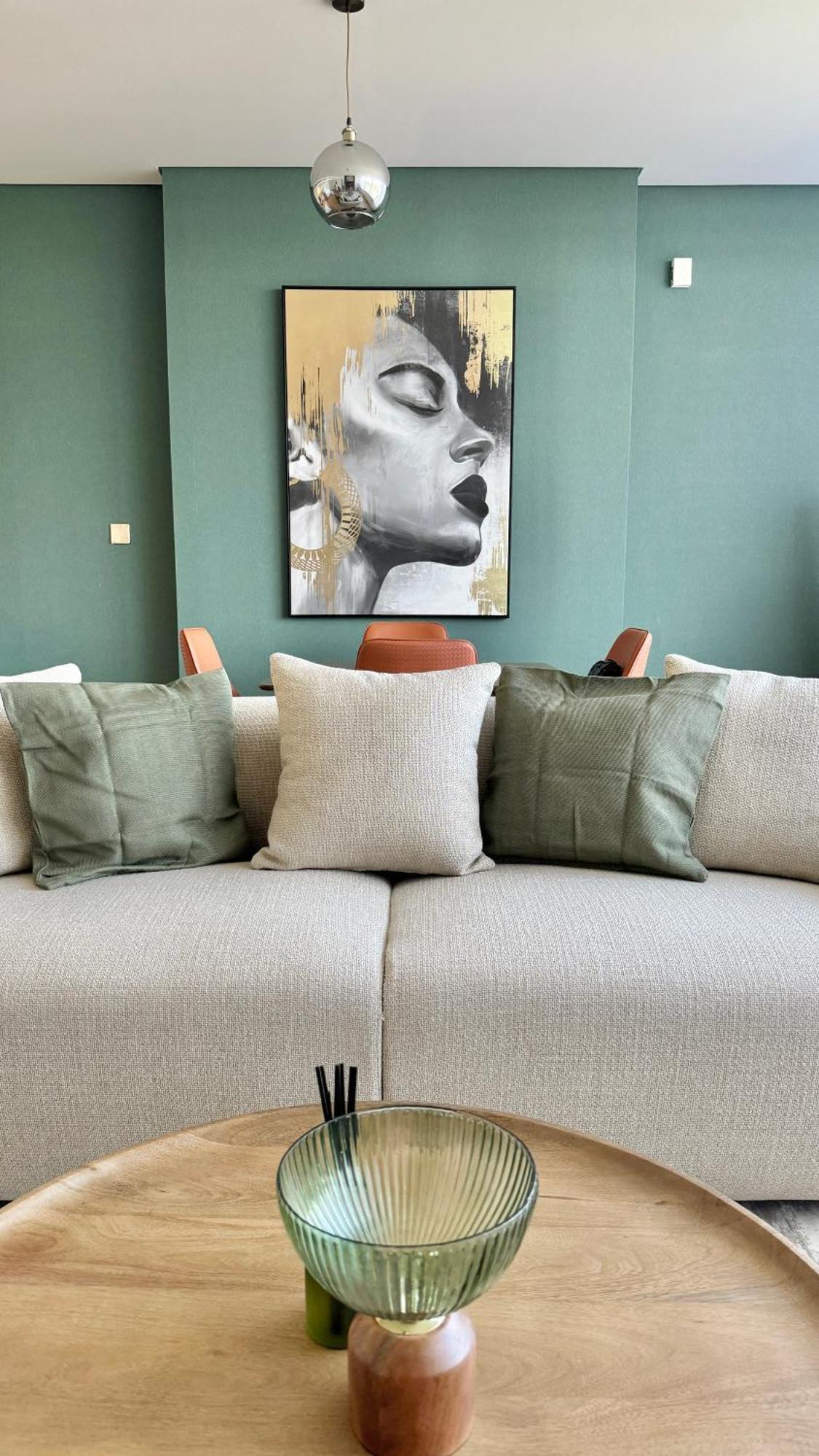 Apartment 1 Bedroom Elegant & Spacious At Sky Gardens Difc Dubai