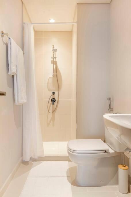 Luxury Harbour Gate 3 Bedroom Apt Dubai