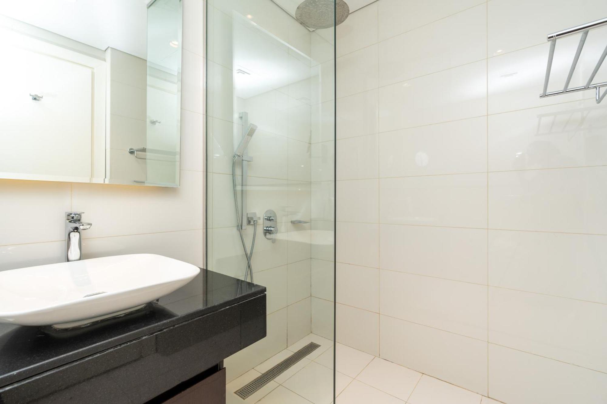 Simply Comfort In Damac Majestine Daire *