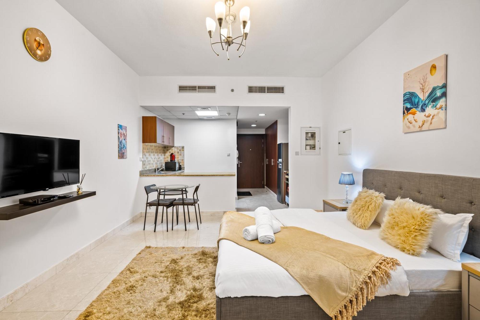 Cozy Business Bay With Burj Khalifa View