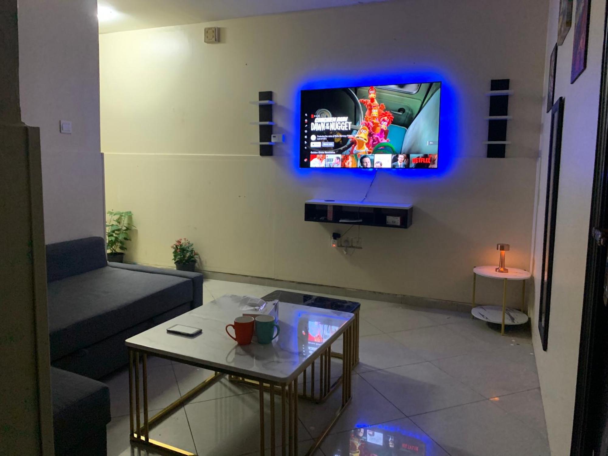 Hostel Rest N Ramble Near Adcb Metro Station