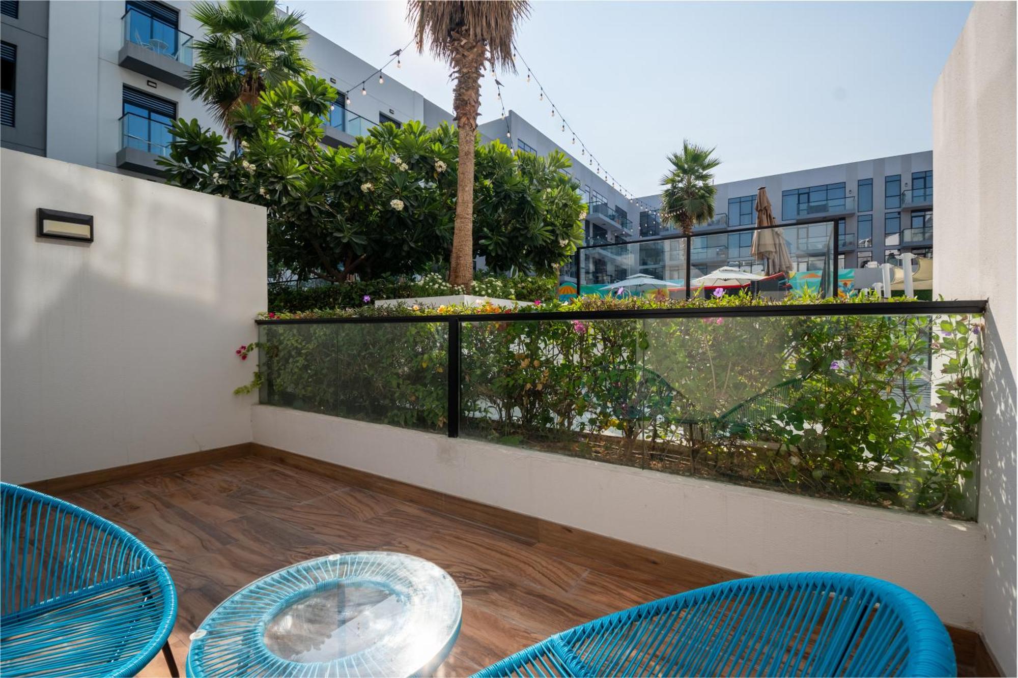 Izzzi Life Mint Aparthotel *