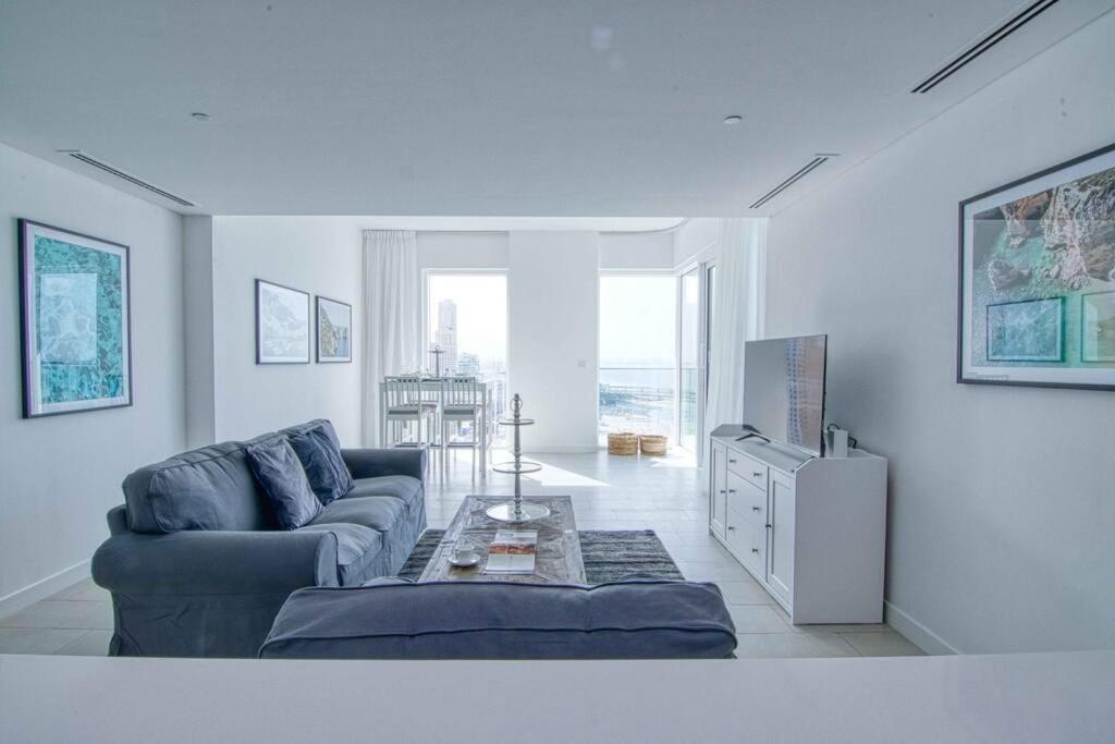 Stunning 2br With Sea And Ain View At Jbr Apartamento