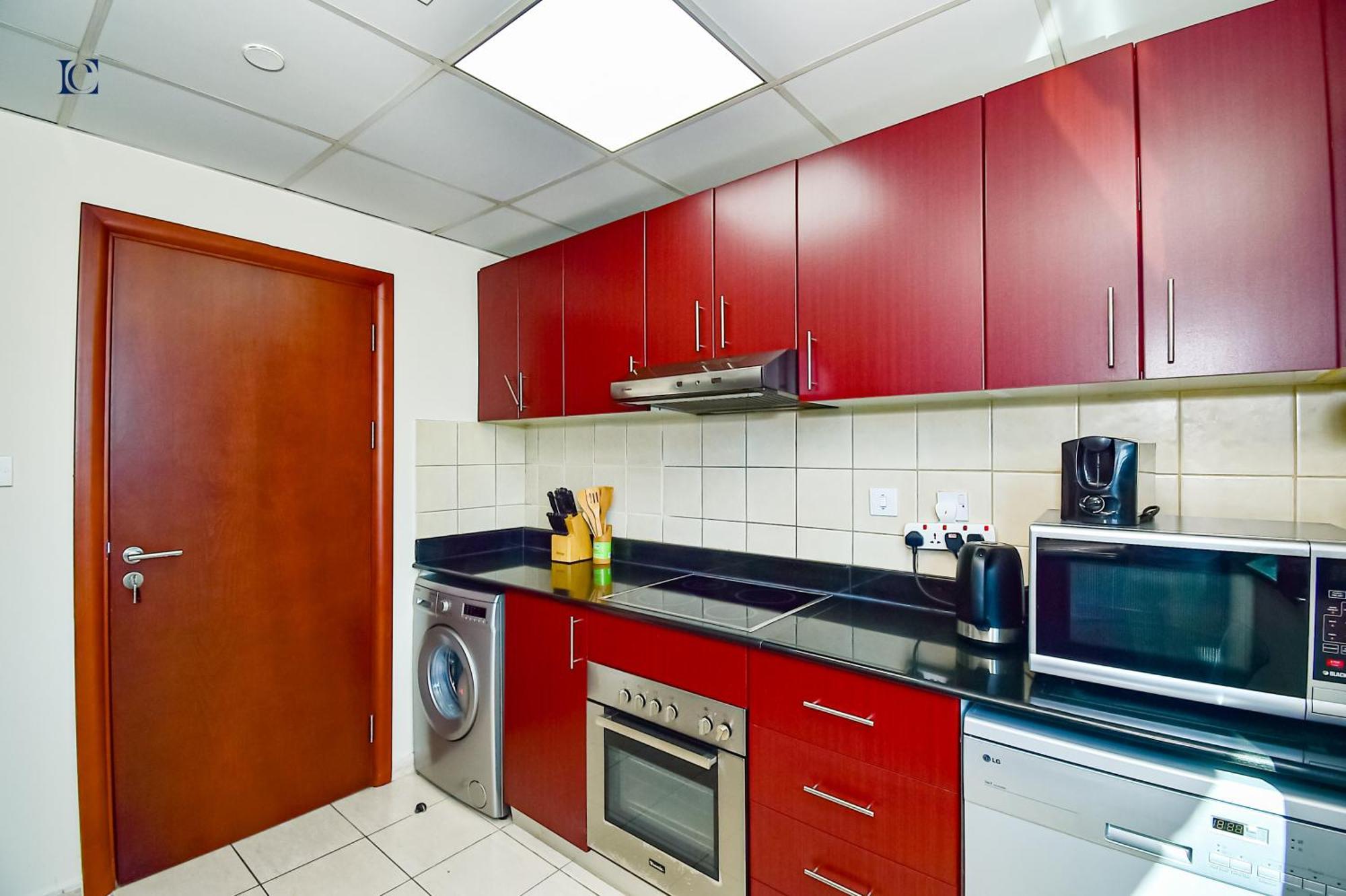 Luxury Escapes - Budget 1br In Marina - Near Tram & Metro -time Place Tower Apartment *