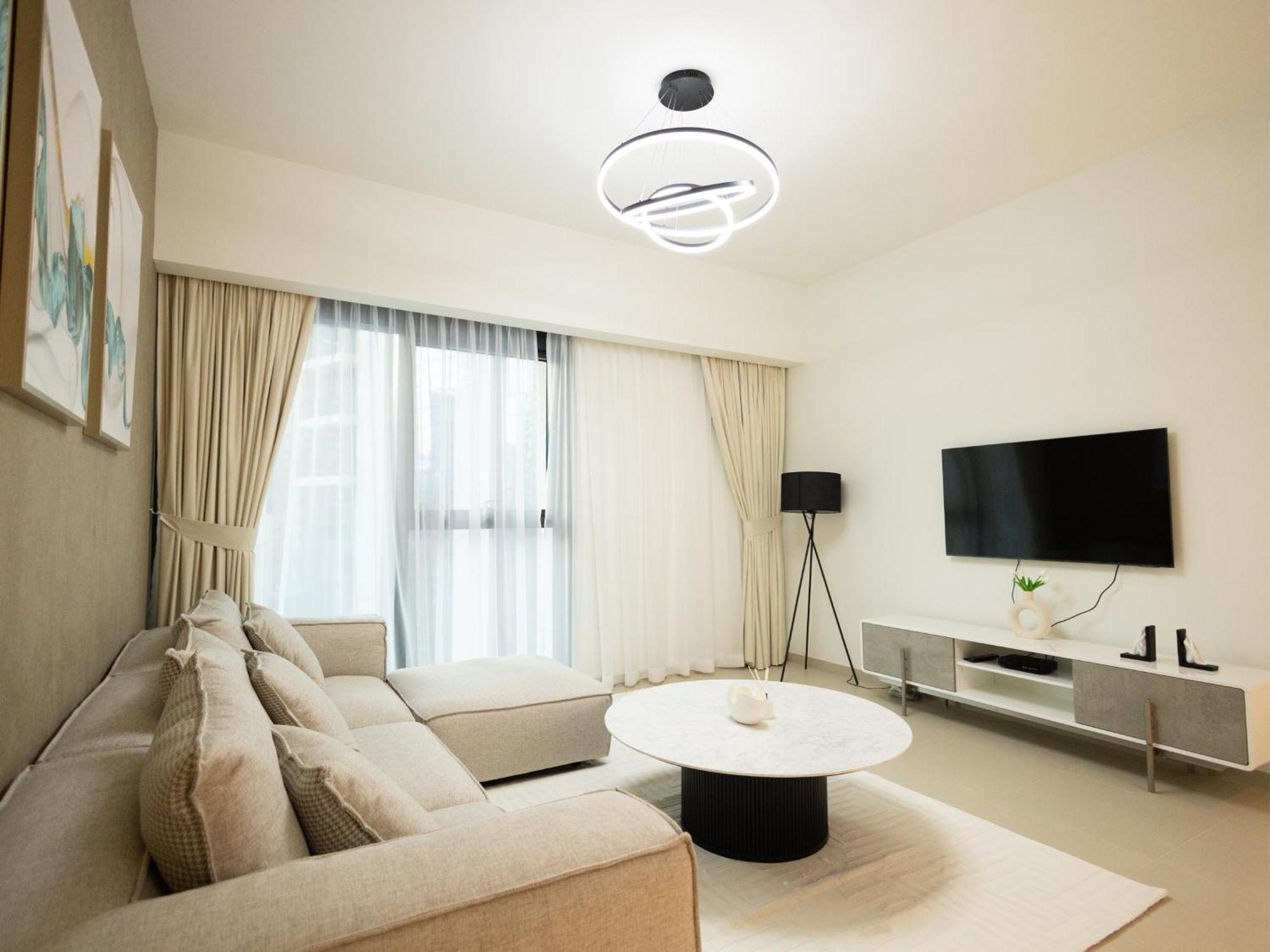 Mh - Act One Act Two - 2bhk - Ref503 Apartment Dubai