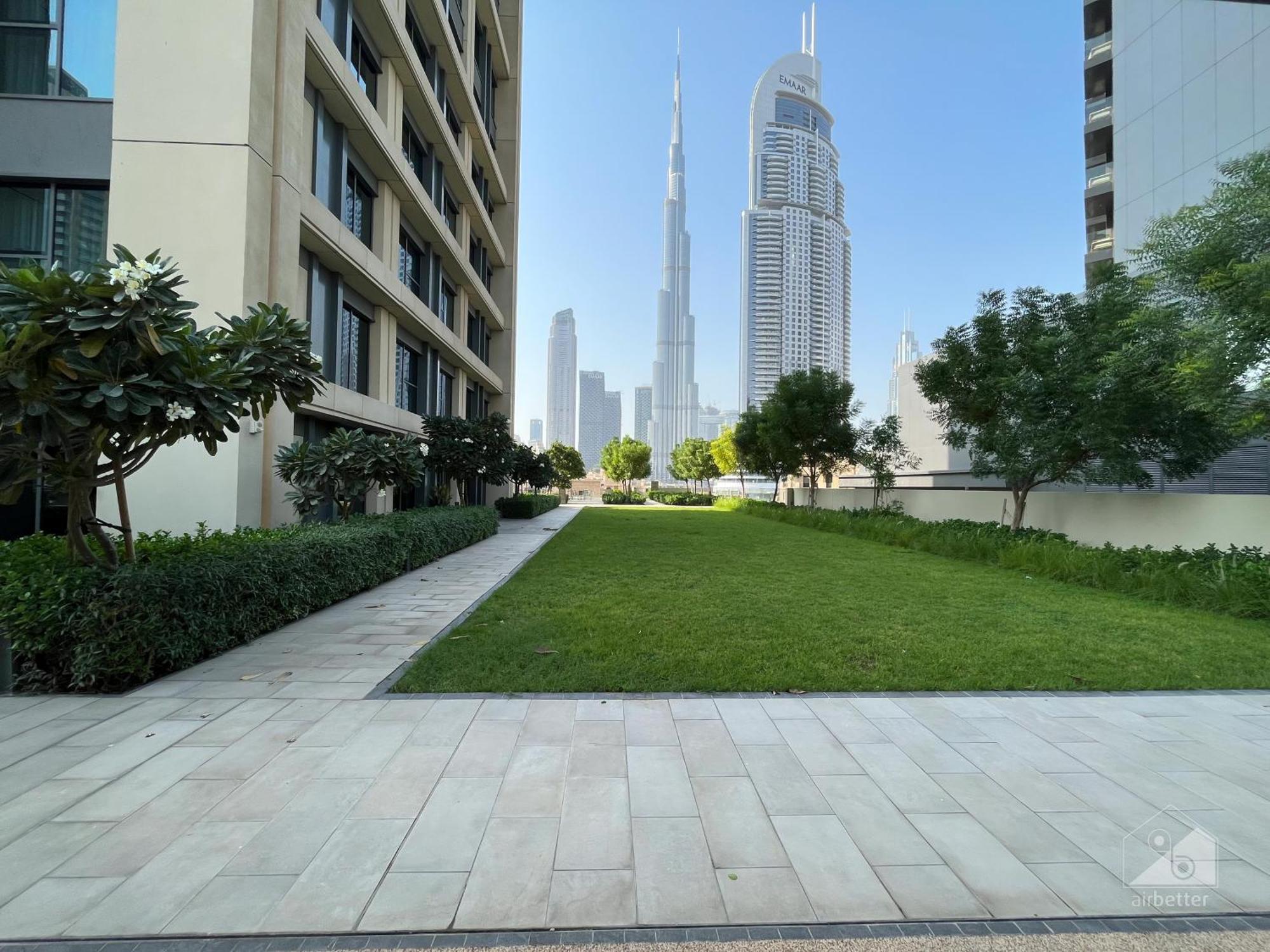 Luxury Burj Royale Burj Khalifa & Fountain View Apartment